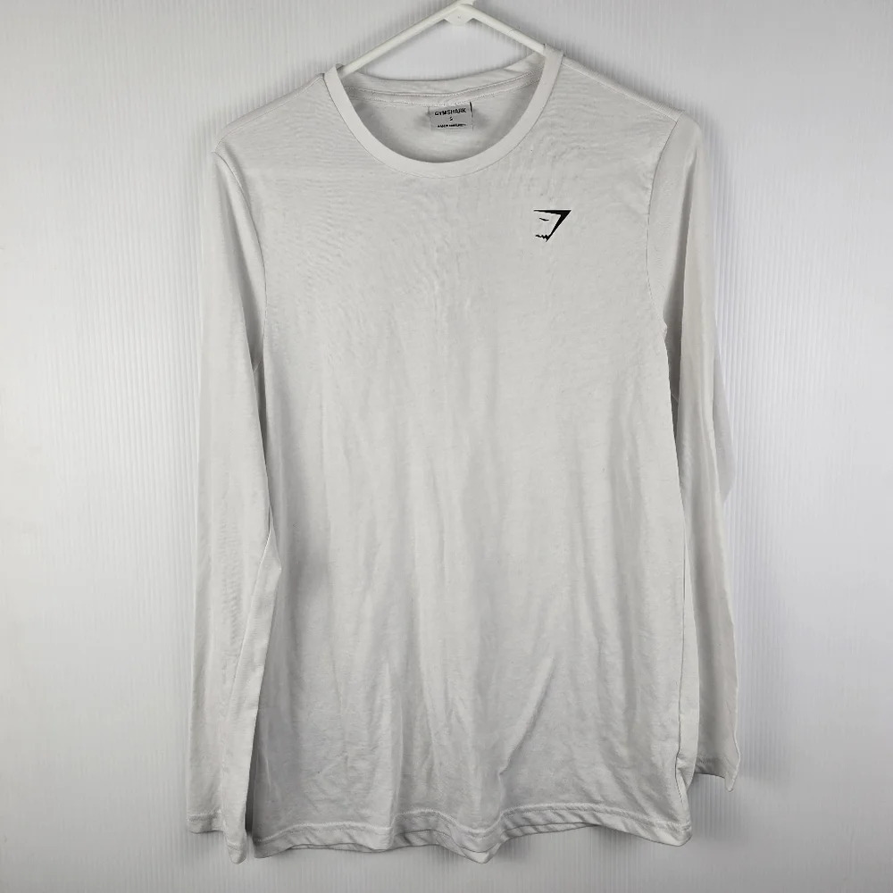 NWOT Gymshark Women's White Long Sleeve Relaxed Fit T-Shirt Size Small
